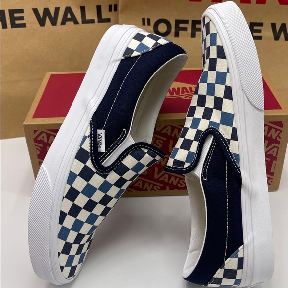 Vans Men’s Blue Checkerboard Classic Slip-On
Tri-Tone Check Navy
VN000D5PBX9 - Picture 12 of 16